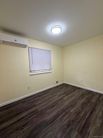 285 Sheep Pasture Road, East Setauket, NY 11733