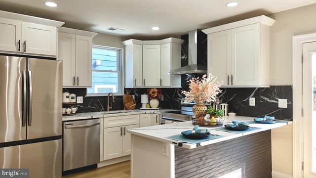 1008 LAFAYETTE BLVD, Fredericksburg, VA 22401