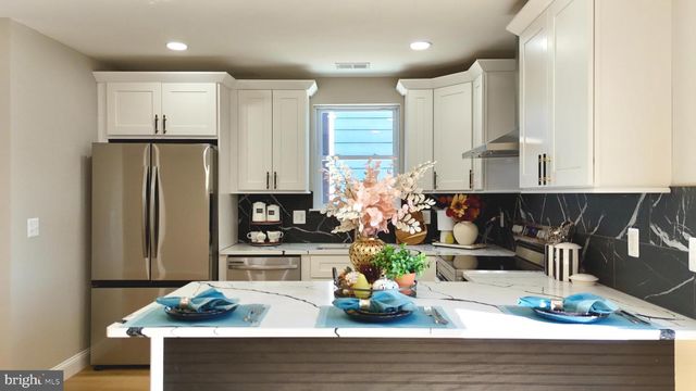 1008 LAFAYETTE BLVD, Fredericksburg, VA 22401