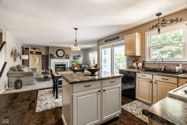10228 Talladega Court, Fishers, IN 46038