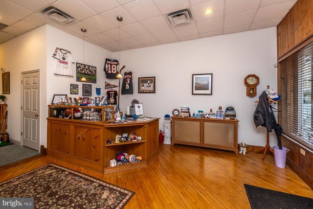 107 W STATE ST, Kennett Square, PA 19348