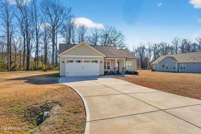 102 Hawk Place, Goldsboro, NC 27530