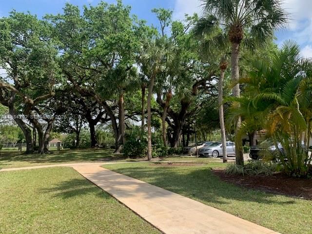 5530 NW 44th Street 111C, Lauderhill, FL 33319