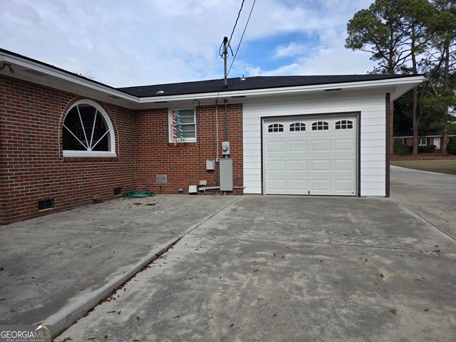 614 E 26th Avenue, Cordele, GA 31015