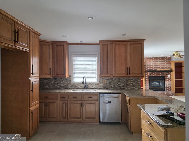 614 E 26th Avenue, Cordele, GA 31015