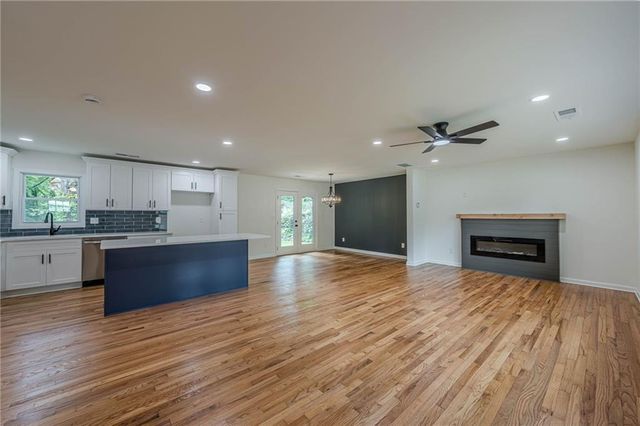 2550 Miriam Lane, Decatur, GA 30032