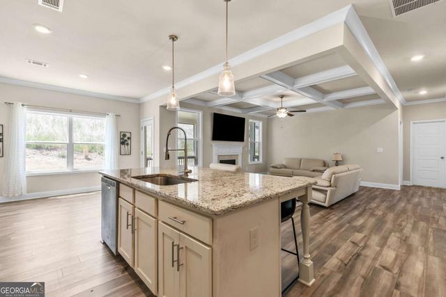 1602 Dover Creek Lane, Lawrenceville, GA 30045