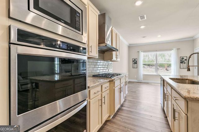 1602 Dover Creek Lane, Lawrenceville, GA 30045