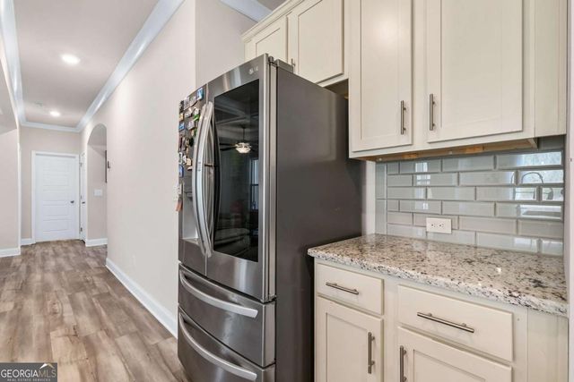 1602 Dover Creek Lane, Lawrenceville, GA 30045