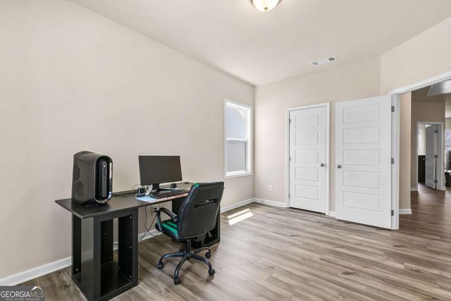 1602 Dover Creek Lane, Lawrenceville, GA 30045