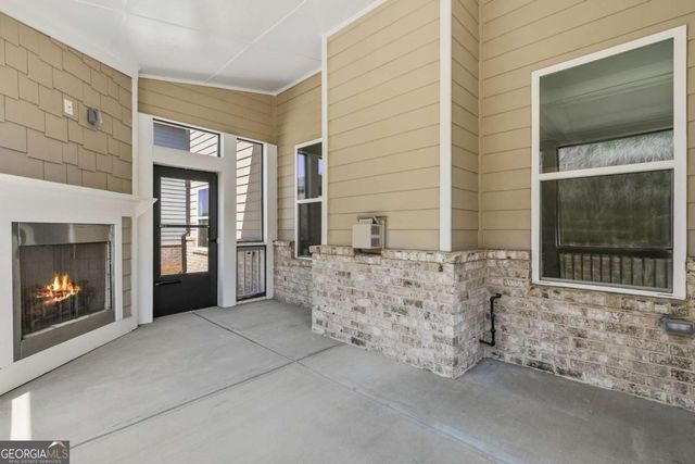 1602 Dover Creek Lane, Lawrenceville, GA 30045