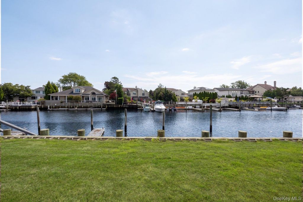 2819 Bay Drive, Merrick, NY 11566 — photo 3