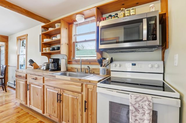 12 Fire Road 9, Strafford, NH 03884