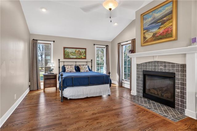 9408 Wenonga Road, Leawood, KS 66206