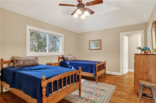 9408 Wenonga Road, Leawood, KS 66206