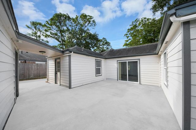 15002 Willow Branch Drive, Houston, TX 77070