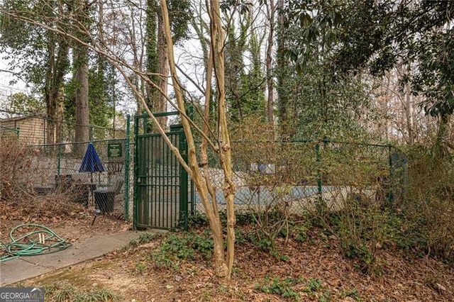 1111 Clairemont Avenue J2, Decatur, GA 30030