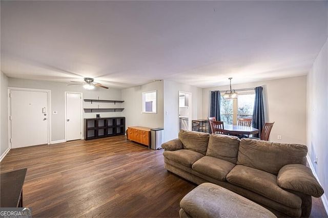 1111 Clairemont Avenue J2, Decatur, GA 30030