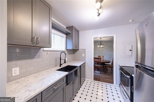 1111 Clairemont Avenue J2, Decatur, GA 30030