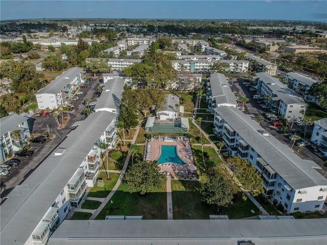 5942 WELCOME ROAD H24, Bradenton, FL 34207