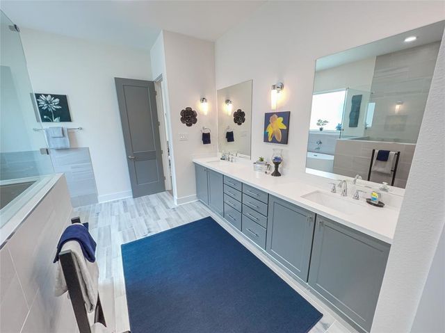 2404 Saint Charles Street, Houston, TX 77004