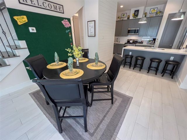 2404 Saint Charles Street, Houston, TX 77004