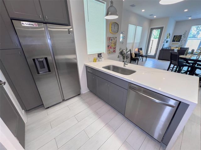 2404 Saint Charles Street, Houston, TX 77004