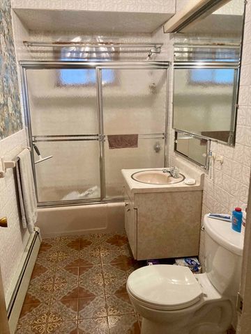 16-18 Rossmore 1, Somerville, MA 02143