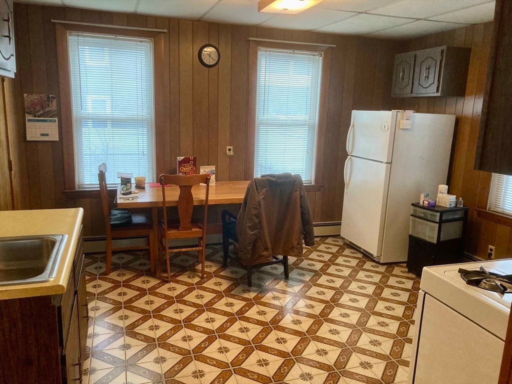 16-18 Rossmore 1, Somerville, MA 02143