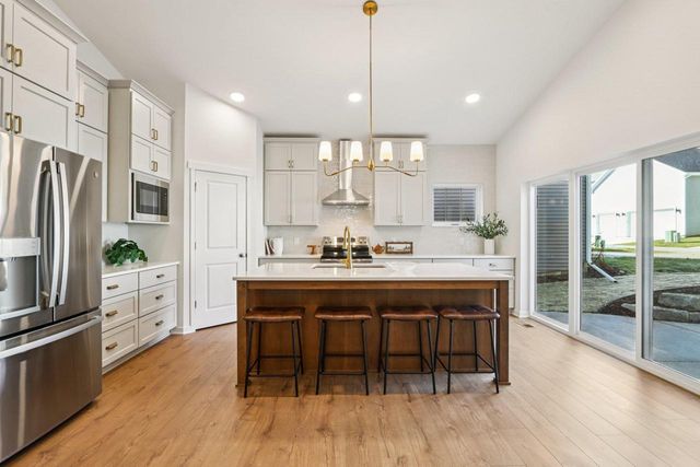 4824 Lacy Road, Fitchburg, WI 53711