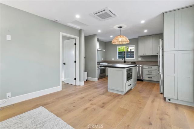 354 La Perle B, Costa Mesa, CA 92627