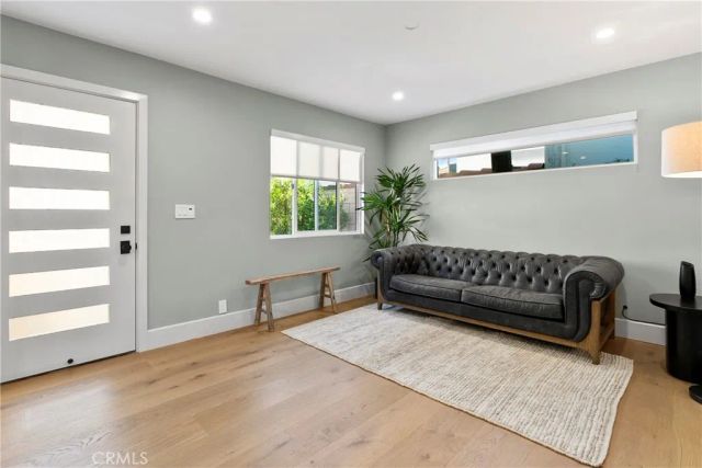 354 La Perle B, Costa Mesa, CA 92627