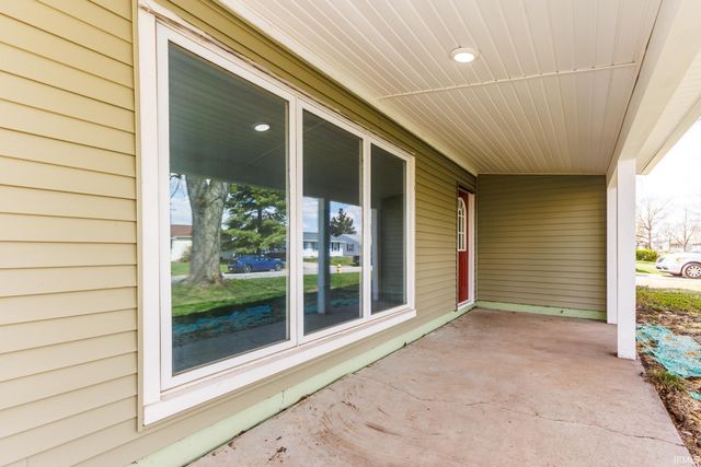 1501 W Stirling Drive, Muncie, IN 47304