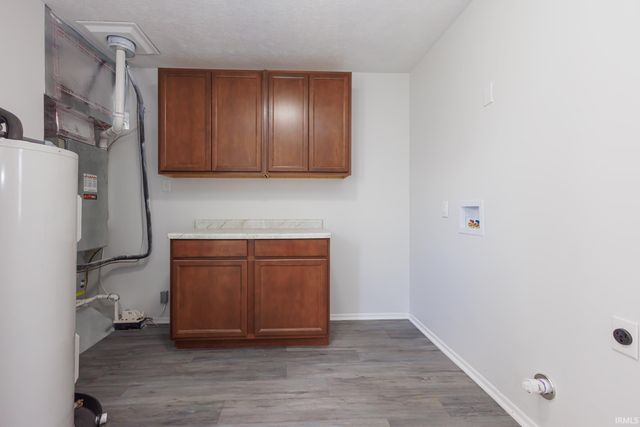 1501 W Stirling Drive, Muncie, IN 47304