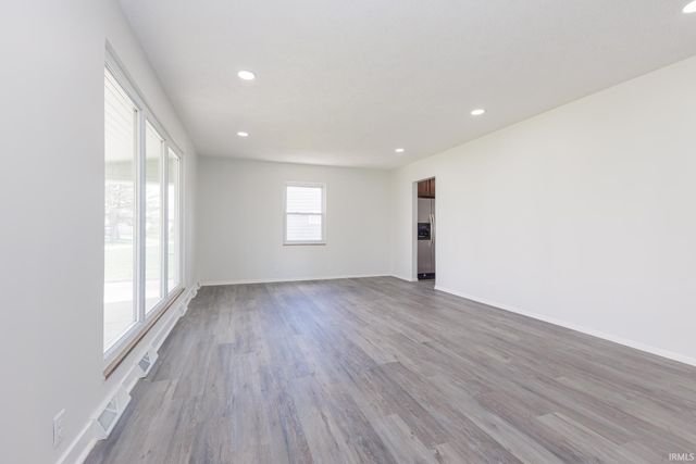1501 W Stirling Drive, Muncie, IN 47304