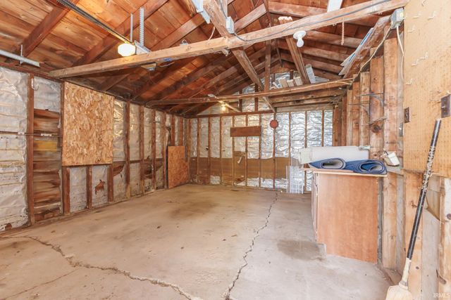 1501 W Stirling Drive, Muncie, IN 47304