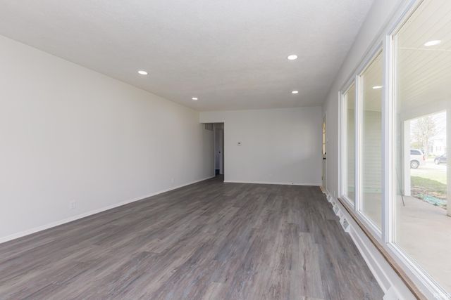 1501 W Stirling Drive, Muncie, IN 47304