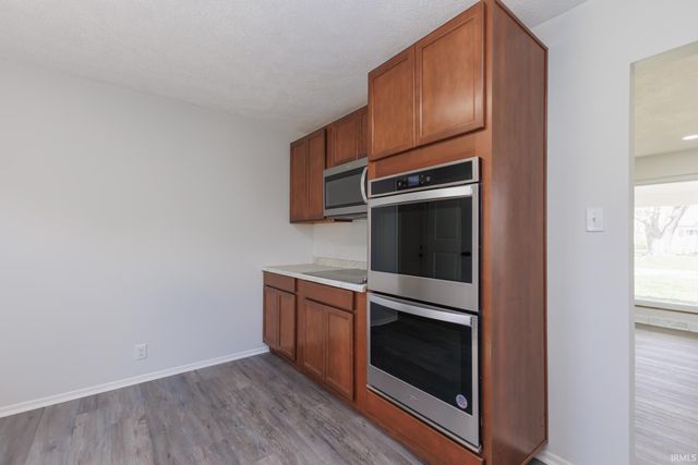 1501 W Stirling Drive, Muncie, IN 47304