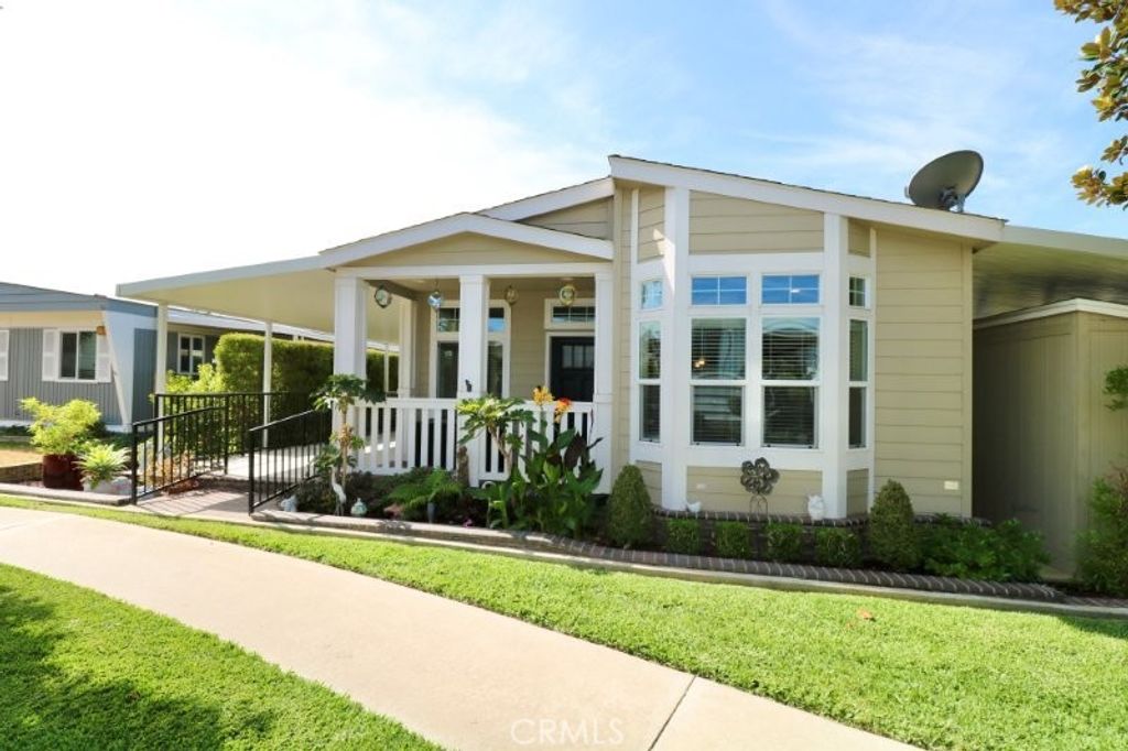 16935 Lake Forest Lane 94, Yorba Linda, CA 92886 — photo 2