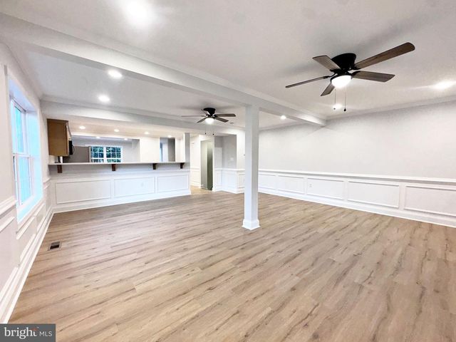412 S LAWRENCE ST, Charles Town, WV 25414