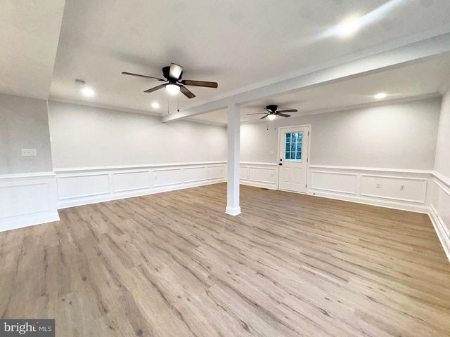 412 S LAWRENCE ST, Charles Town, WV 25414