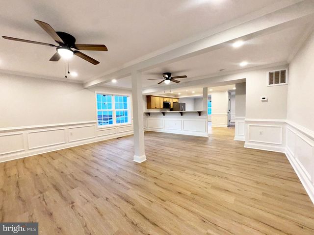 412 S LAWRENCE ST, Charles Town, WV 25414
