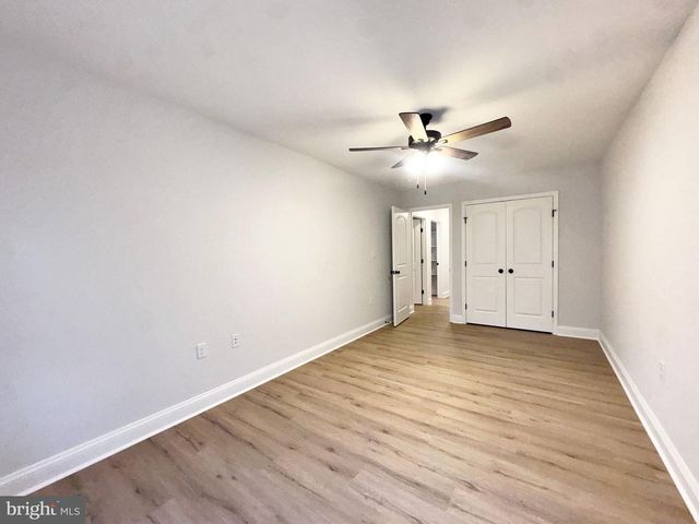 412 S LAWRENCE ST, Charles Town, WV 25414