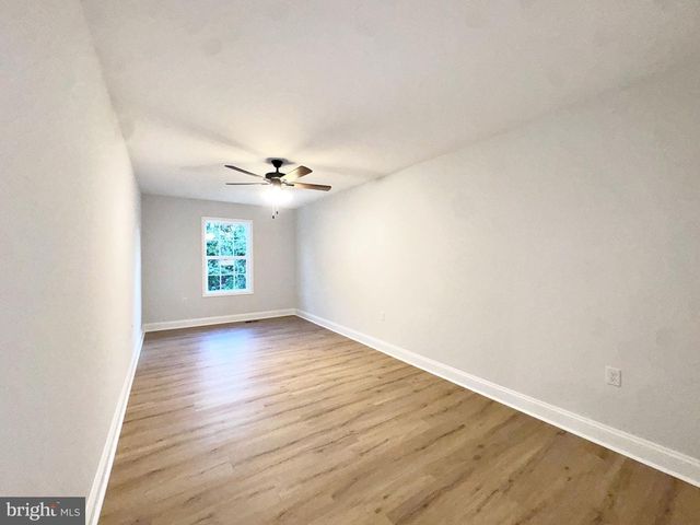 412 S LAWRENCE ST, Charles Town, WV 25414