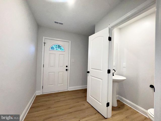 412 S LAWRENCE ST, Charles Town, WV 25414