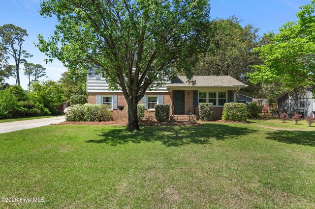 4925 Pleasant Oaks Drive, Wilmington, NC 28412