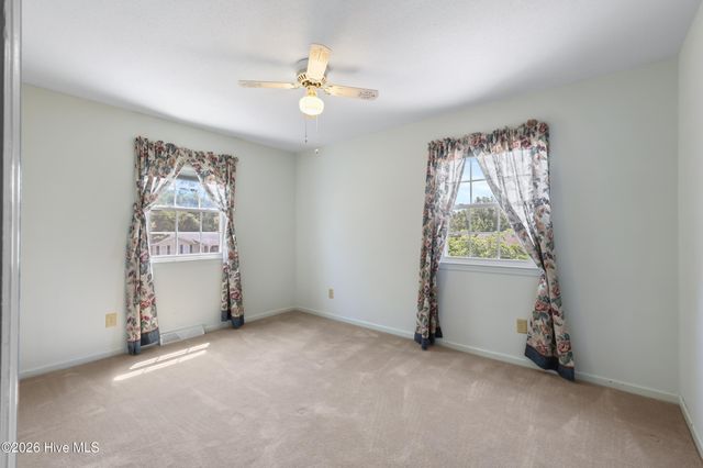 4925 Pleasant Oaks Drive, Wilmington, NC 28412