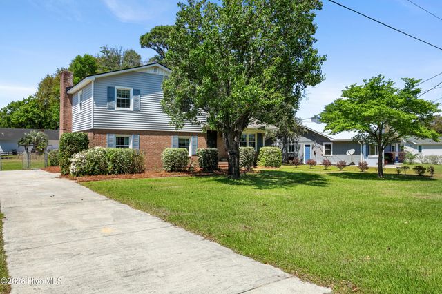 4925 Pleasant Oaks Drive, Wilmington, NC 28412