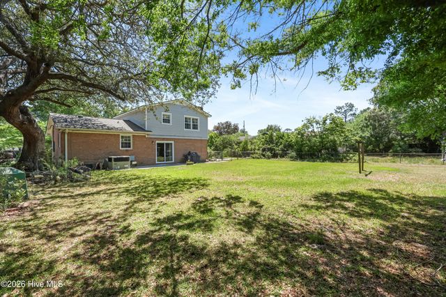 4925 Pleasant Oaks Drive, Wilmington, NC 28412