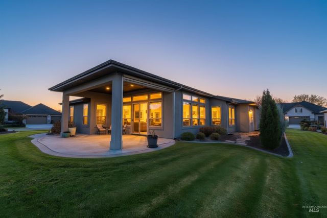 9282 W Deerfawn Drive, Star, ID 83669